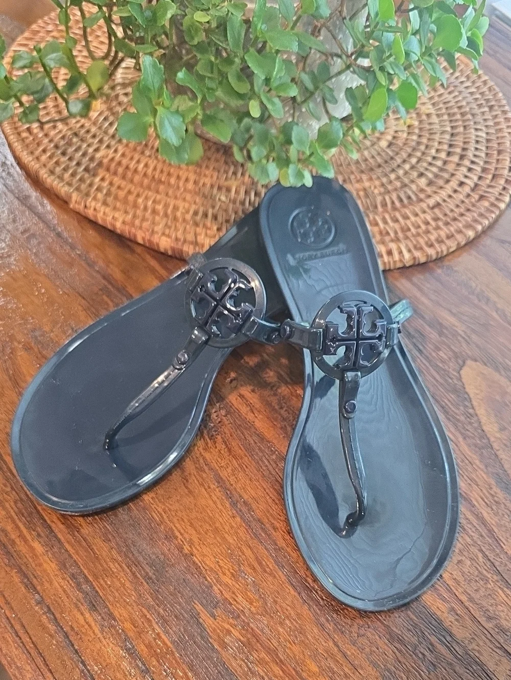 Tory Burch Black Logo Jelly Thong Sandals with Patent Shine